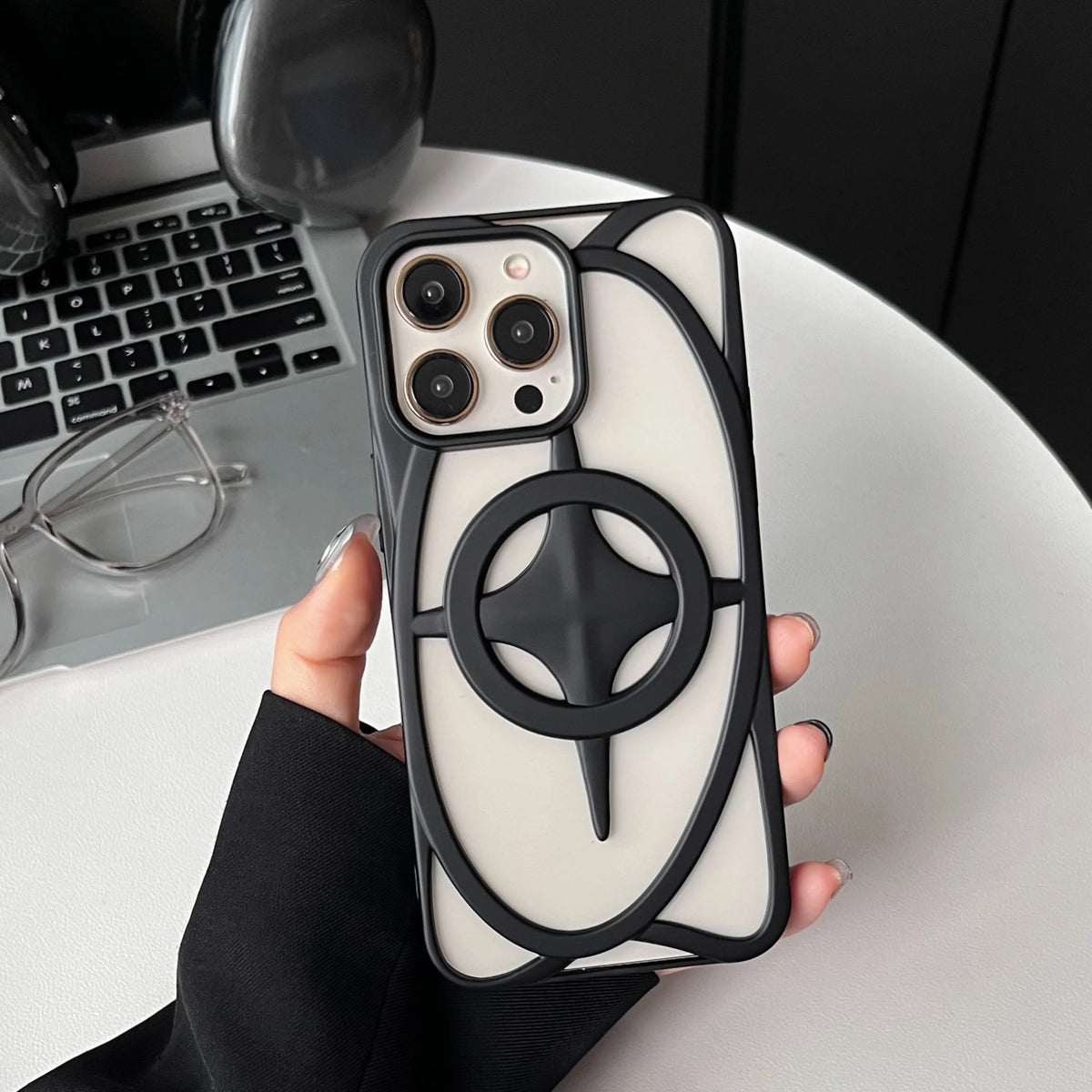 The Nova — Star Shield MagSafe Case